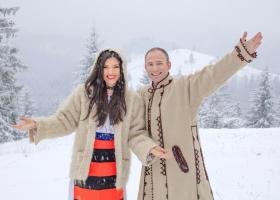 PAULA SELING ȘI ION PALADI NE COLINDĂ DE CRĂCIUN! ARTIȘTII LANSEAZĂ PRIMA LOR COLABORARE MUZICALĂ