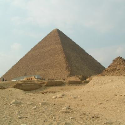 Noile descoperiri despre piramide fac furori pe internet