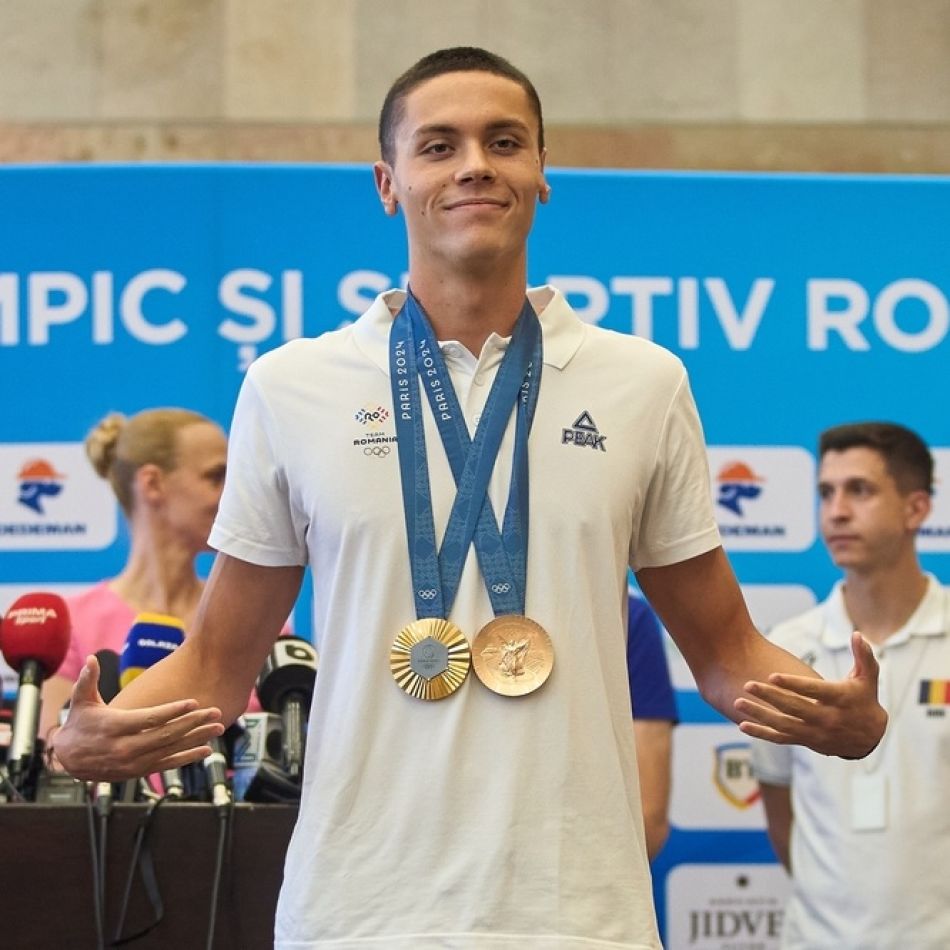 David Popovici, desemnat cel mai bun înotător al anului 2025 de European Aquatics