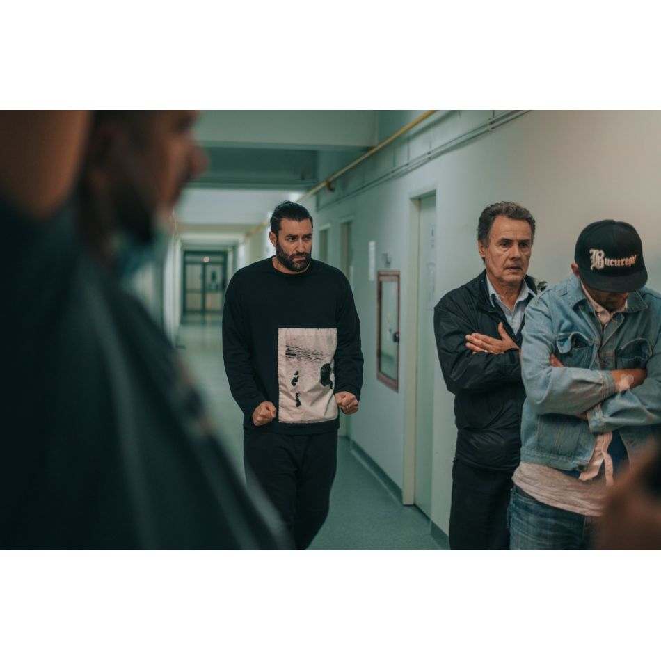 Smiley apare deprimat, cu cearcăne negre, tendințe suicidale și atacuri de panică