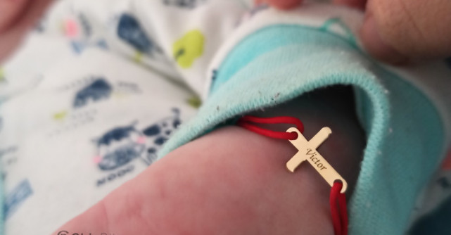 Bijuterii copii: o idee bună de cadou pentru botez?