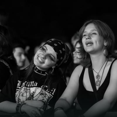 Tot ce trebuie să știi despre festivalul LAROCK la Domeniul Cantacuzino: trupe, activări și sistemul de acces