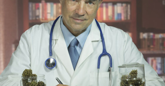 Peste 20 de ANI de cercetari: Cancerul poate fi vindecat cu CANABIS