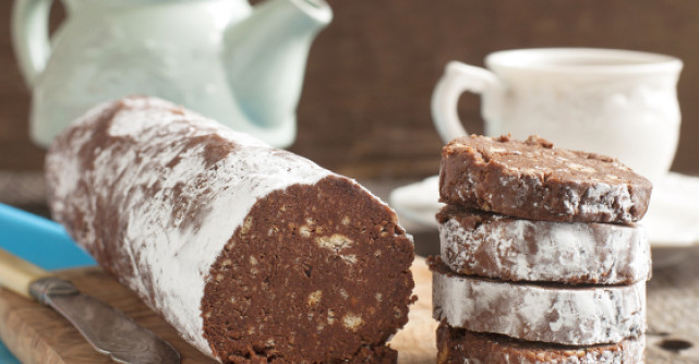 Salam de biscuiti cu EXTRA ciocolata