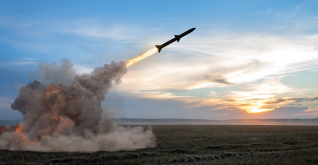 Rusia a atacat Ucraina cu 111 drone și o rachetă balistică, la câteva ore după armistițiul negociat de Trump