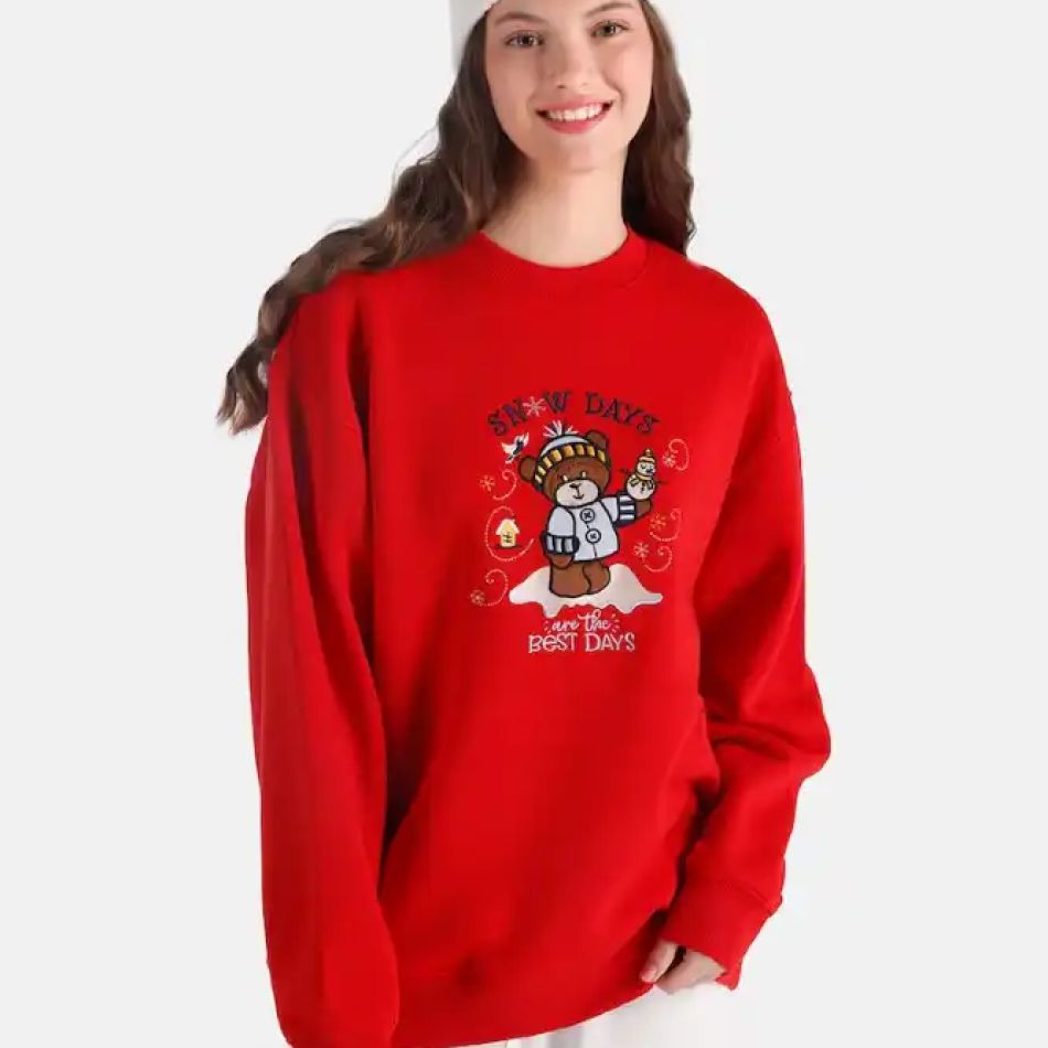 10  pulovere de Crăciun: Veselie pentru toată familia