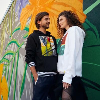 Veranda Mall lansează propria colecție de haine inspirată de cartier  cu Ana Tobor, primul influencer virtual din România
