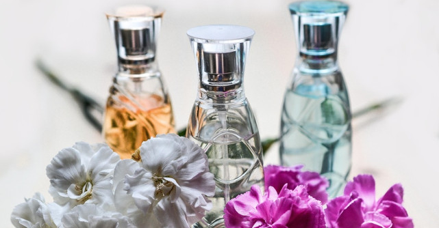 Parfumurile care definesc magia acestui Crăciun