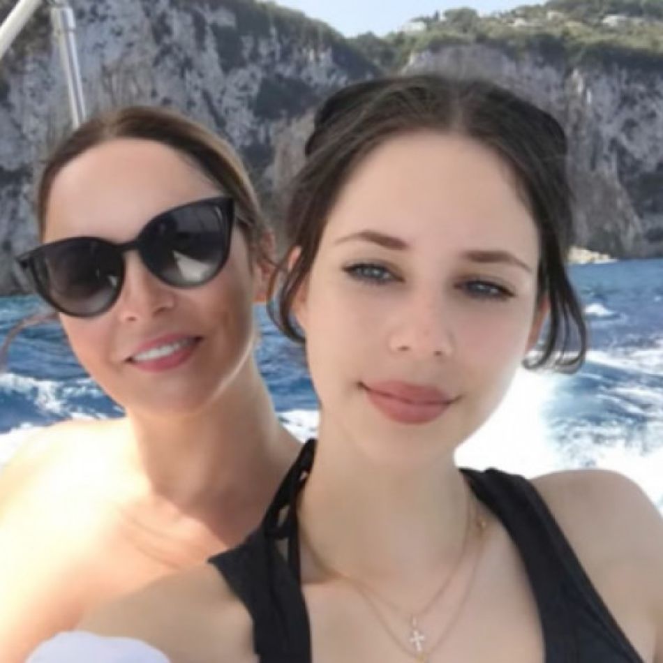 Violeta Bănică, drum diferit  în viață față de părinții ei: Am doi părinți brilianți, pur și simplu... 