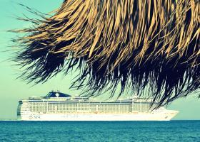 Cuplu swinger explică cum arată o zi tipică pe un vas de croazieră picantă