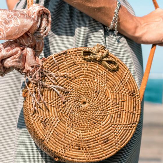 Gențile tip coș & poșetele împletite din paie: trend nelipsit în ultimii ani!