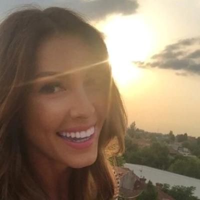 Ilinca Vandici, vacanță fără soț și copil! Unde a plecat vedeta și mai ales cu cine?