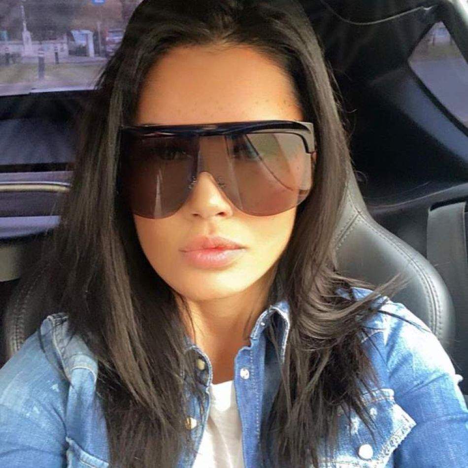 Oana Zăvoranu a scăpat de executarea silită: Începe să vină și soarele pe strada mea...