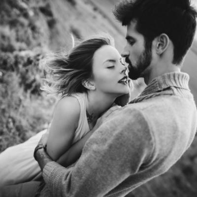  Un mesaj de la un barbat adevarat: Femeie, fiecare particica din tine este MINUNATA