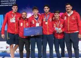 România strălucește pe scena internațională: Radu Nițu pe podium la Mondialul de Scrimă din Hong Kong!