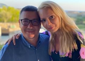 Victor Ponta și Daciana Sârbu, împreună la absolvirea fiicei lor, Maria. Imagini emoționante cu familia reîntregită