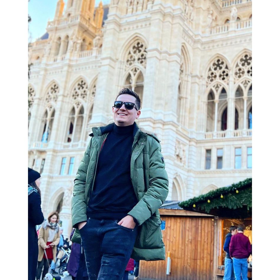 Cine este George Tănase de la America Express. Comedianul imită perfect 50 de voci