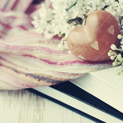 Esarfele supradimensionate - de nelipsit in tinutele de primavara!