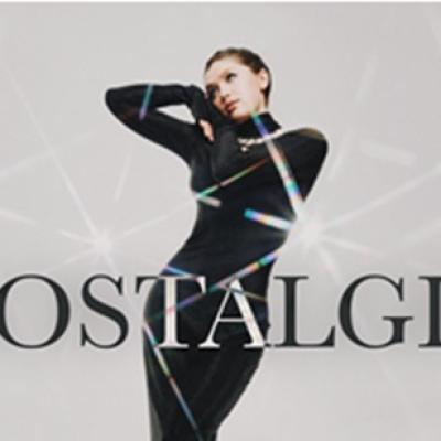  Amintiri pe portativ - Nostalgic - albumul de debut al Dayanei