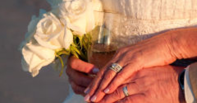 De ce sa te casatoresti? 	  