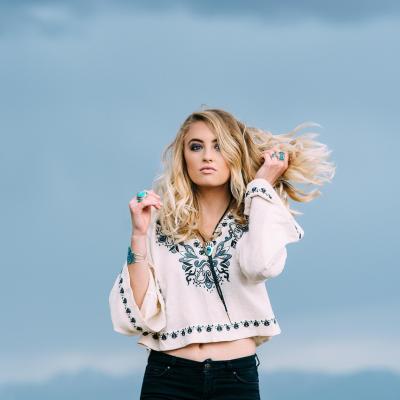 Divorțată pe tărâm mioritic - un articol de Necăjitul