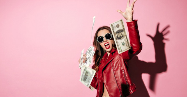 Risipitoarele: cele mai cheltuitoare zodii de femei. Ce parteneri pun pe fuga