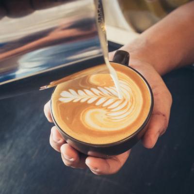 Consumi cafea in fiecare zi? Afla ce beneficii are cafeaua pentru sanatatea ta