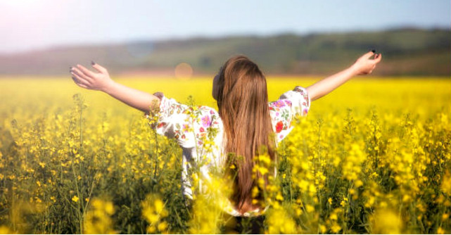 De ce sa alegi croiala si cusatura romaneasca, sau ce ne pot invata mamele si bunicile noastre despre calitate