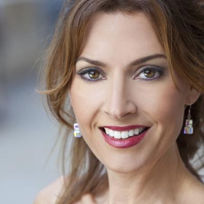 Colectioneaza Frumusete pentru Femeia din tine!  