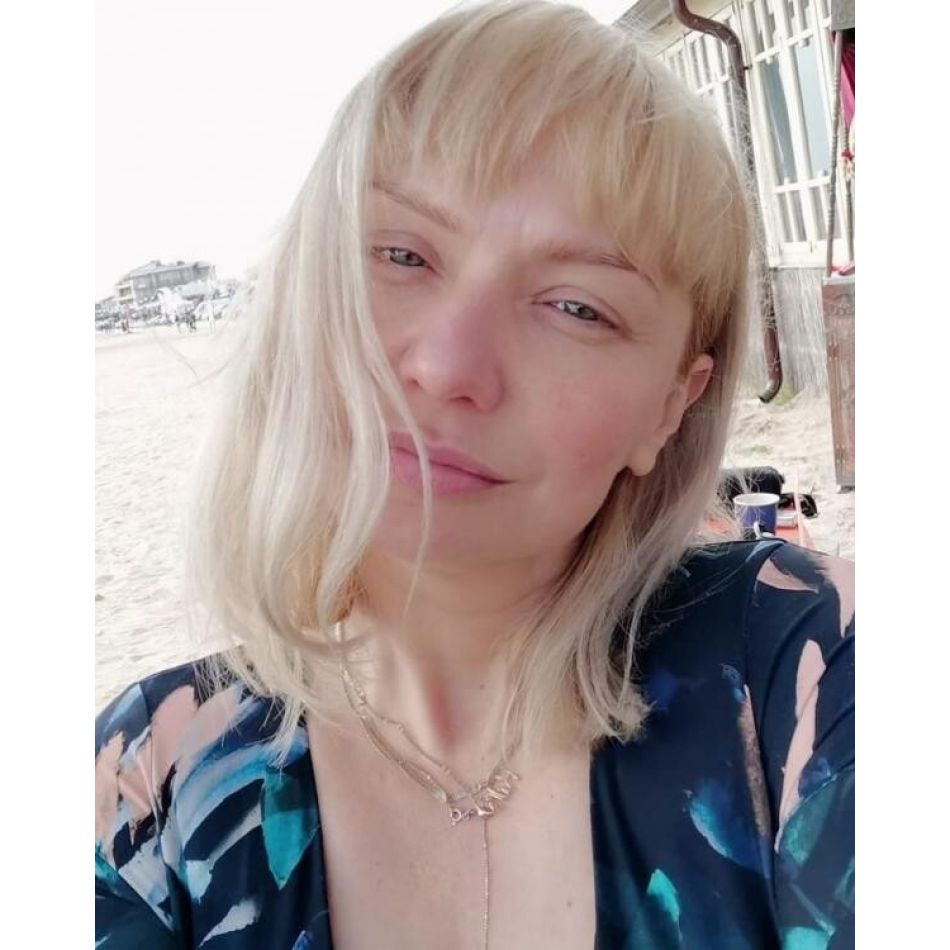 Totul este botezul micuței Ema, fiica Cristinei Cioran. Vedeta se pregătește de marea petrecere