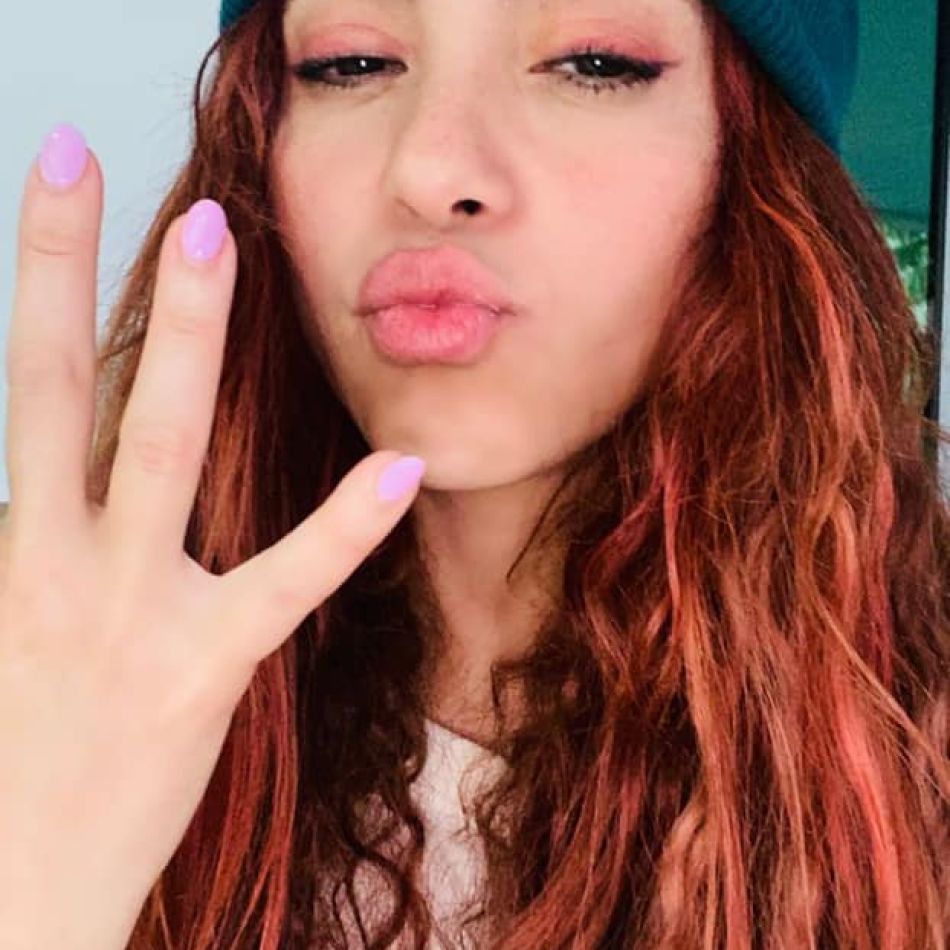 Shakira iubește din nou!Artista are o relație cu Lucien Laviscount, actorul de care s-a îndrăgostit la fimările videoclipului ei