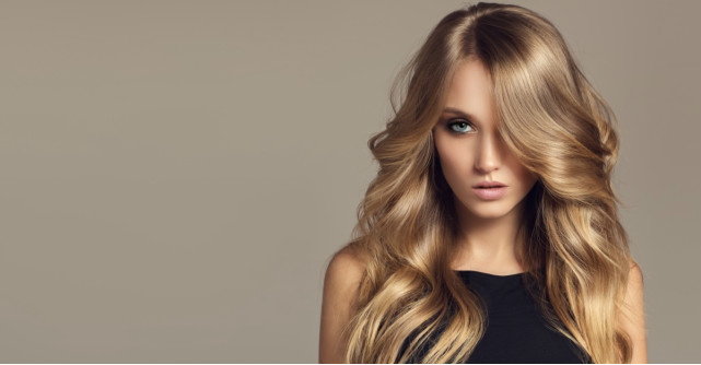 Ce este spray-ul de texturare pentru par? 