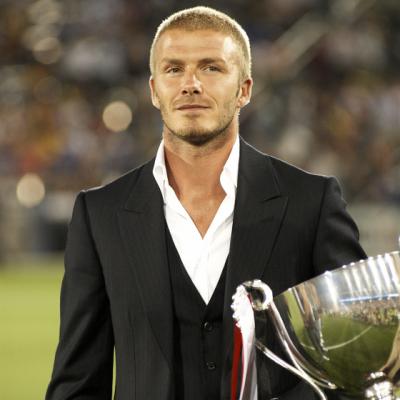 Bucuria femeilor: David Beckham, doar in CHILOTI