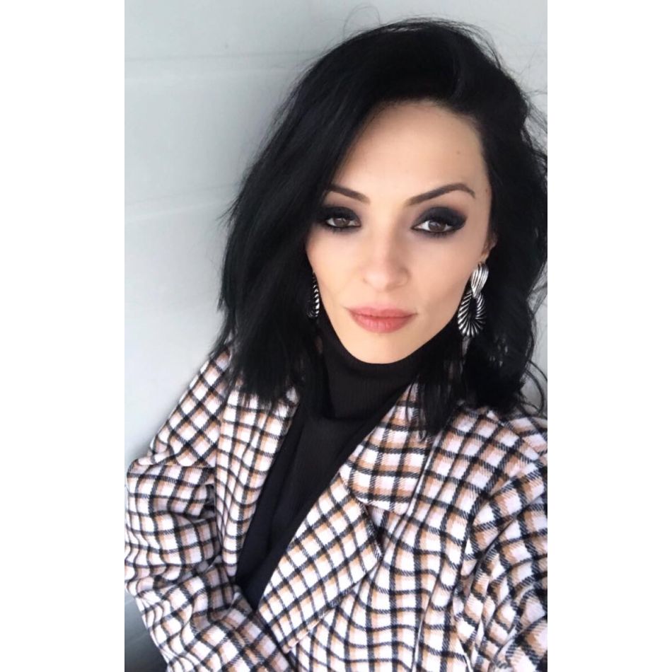 Cosmina Păsărin, motivul pentru care este în continuare singură. Vedeta nu se grăbește să facă pasul cel mare 