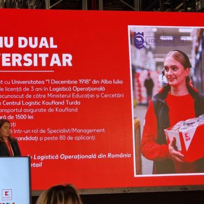 Primul Program de Studiu Dual Universitar în Licență din România oferă bursă, licență și experiență practică 