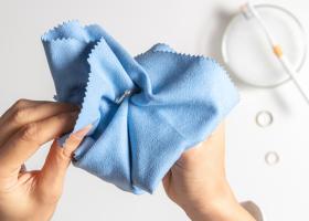 Cum să îți menții bijuteriile din argint ca noi – trucuri și sfaturi practice, folosind ingrediente pe care deja le ai în casă