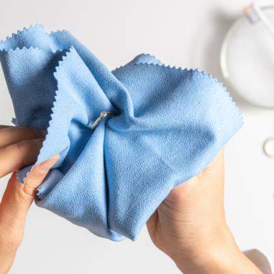 Cum să îți menții bijuteriile din argint ca noi – trucuri și sfaturi practice, folosind ingrediente pe care deja le ai în casă