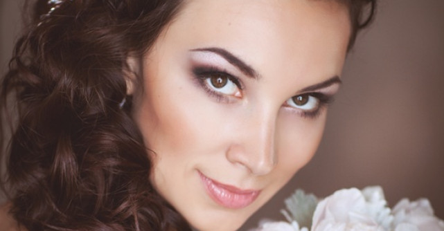 Video: Machiaj de mireasa superb