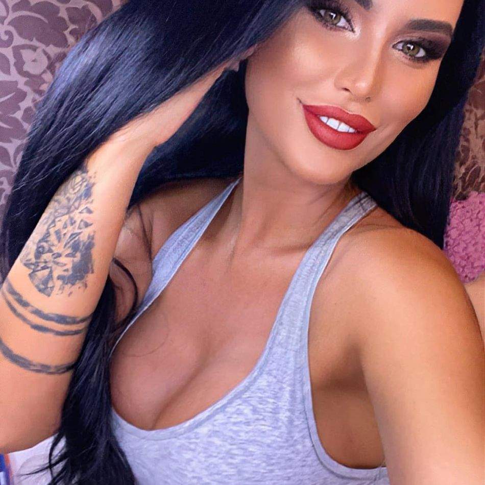 Daniela Crudu, din nou însărcinată: Cum arată bruneta însărcinsată în 25 de săptămâni