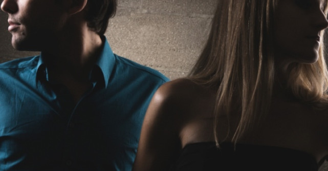 Cum te percepe el? Vezi cele mai dese greseli pe care le faci la inceputul unei relatii