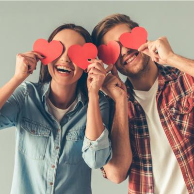 Pentru îndrăgostiții cu simțul umorului: 5 cadouri funny de Valentine’s Day