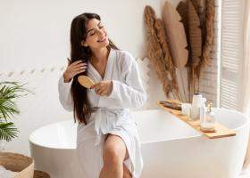 Rutina de îngrijire a părului: ce produse alegi de pe DrMax.ro?