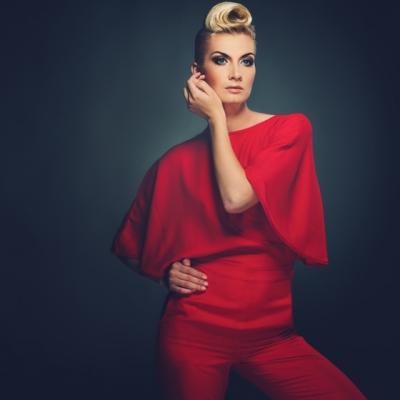 5 Piese de designer pe care merita sa le ai in garderoba