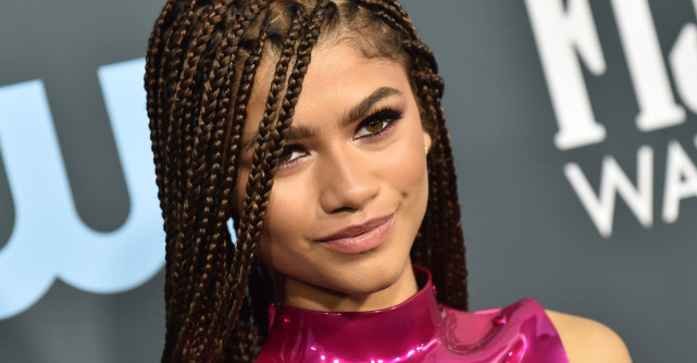 VIDEO: Zendaya, în centrul unei controverse din cauza unor cercei vechi de 3.000 de ani