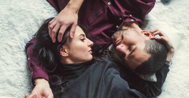 20 de intrebari pentru partener: cum sa afli totul despre iubit