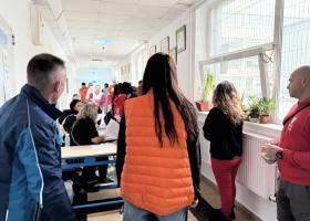 Asistență psihologică și sprijin emoțional copiilor, părinților și profesorilor afectați de explozia din Rahova