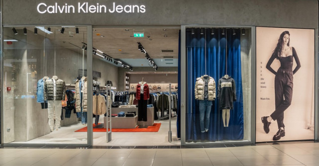 S-a deschis un nou magazin CALVIN KLEIN JEANS în City Park Mall Constanța 