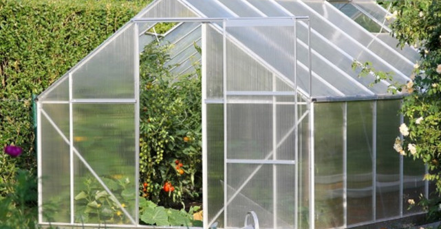 Sere vs. solarii: care sunt diferențele și cum să alegi