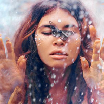 Top 3 zodii incredibil de carismatice. Te cuceresc cu o privire