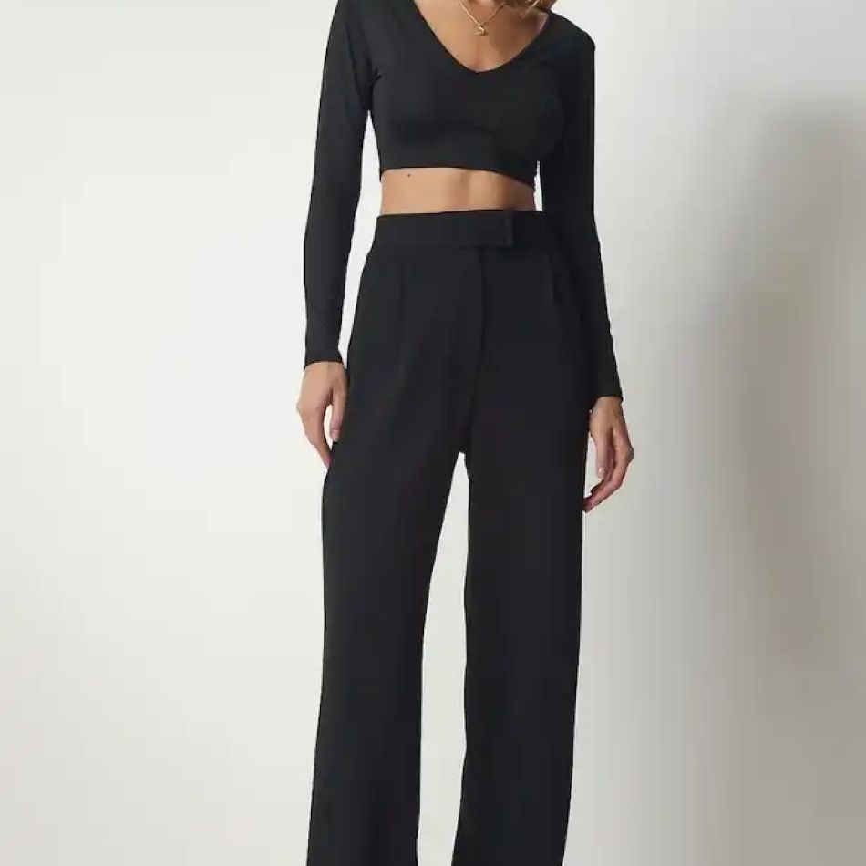 Talia înaltă revine: 20 de perechi de pantaloni pentru 2024 